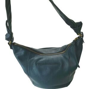 The Sak Sequoia indigo pebbled leather hobo bag Old money, Quiet luxury pockets